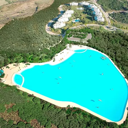 Alcazaba Lagoon